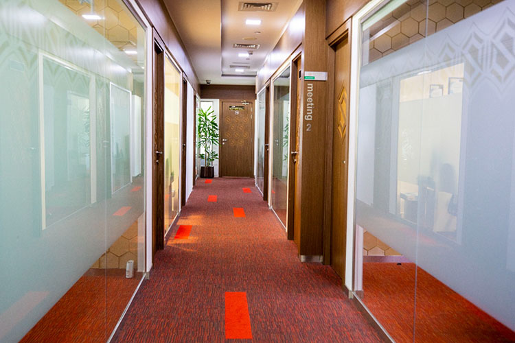 spider business center meeting room view